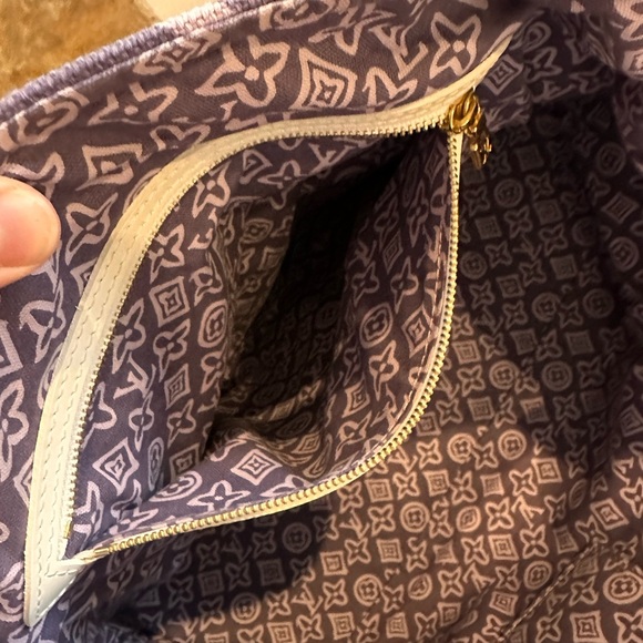 Louis Vuitton Tahitienne PM Lilas - Picture 11 of 15